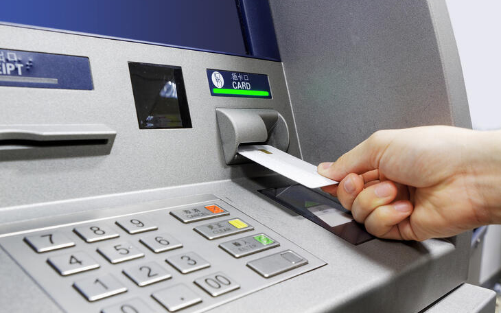 Hamarosan minden 2 ezer fő fölötti magyar településen lesz ATM
