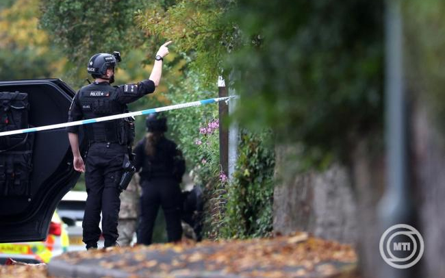 Scotland Yard: terrorcselekmény volt a manchesteri zsinagógánál elkövetett támadás