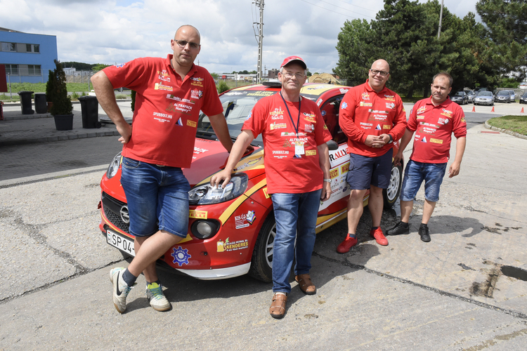 Rally: Egy métert sem mentünk murván!